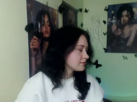 LadyAlice_'s cam snapshot