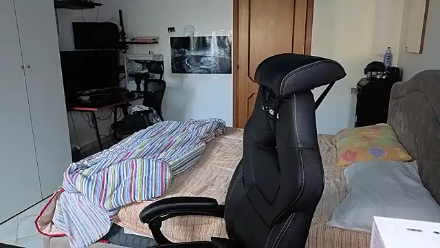 Al3xox02 live sex cam