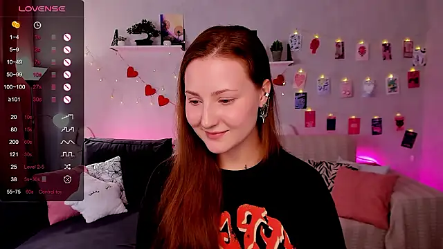 velvet_cherry_'s cam snapshot