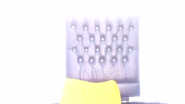 AUGUSTBLOOMxx's cam snapshot