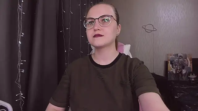 MissBrightShine's cam snapshot