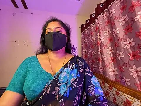 LouleyRanii's cam snapshot