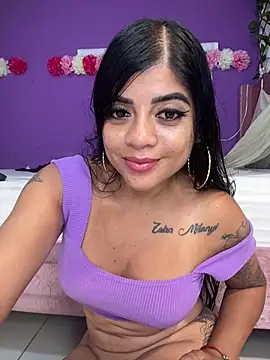 SolanyiVera live sex cam