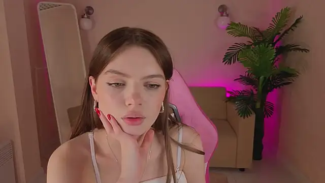 Ellya_me's cam snapshot