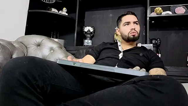 matteosantos live sex cam