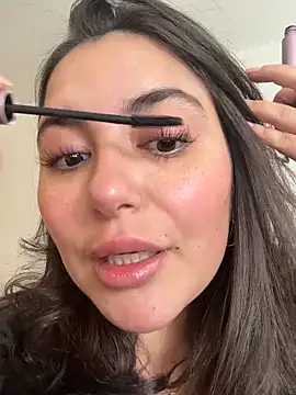 sukhakunis1 live sex cam