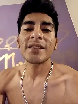 LeonRoots live sex cam