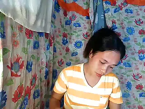 PinaySkinnyGirl's cam snapshot