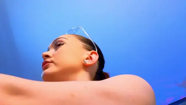 HotBustyBabeX's cam snapshot