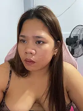 _BellaHotty_'s cam snapshot