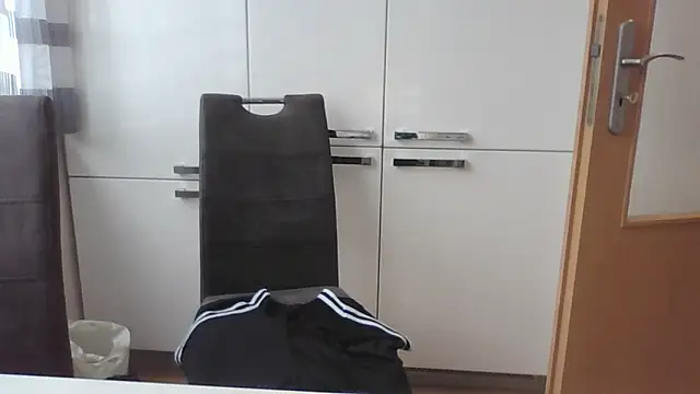 johnnym1 live sex cam