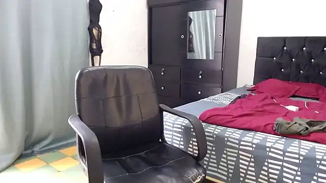 suckmydickbitch97's cam snapshot