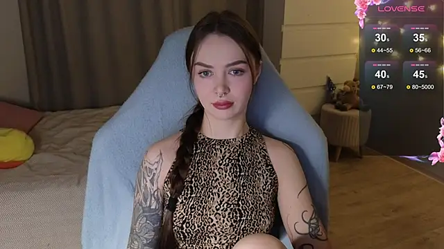 kate_leoo's cam snapshot