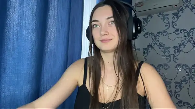 TwotyBright's cam snapshot