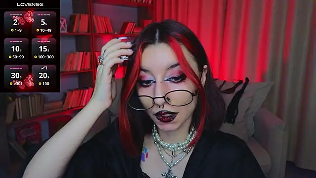 Mistress__Marcelline's cam snapshot