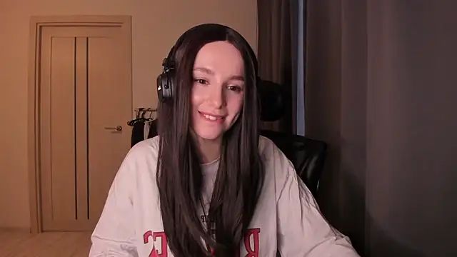 CozyAesthetics's cam snapshot