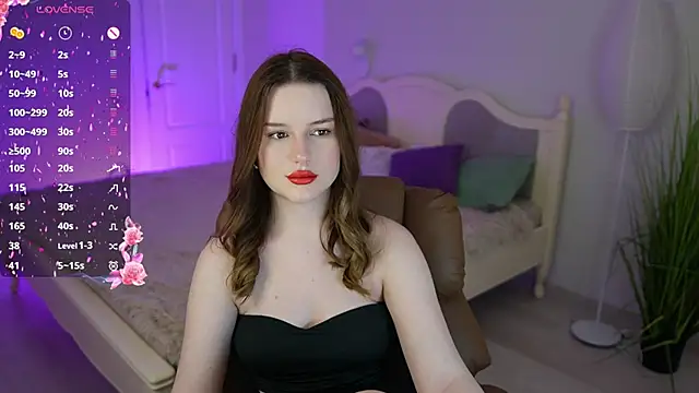 Milana_Moons's cam snapshot