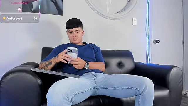 Cristopher_strong live sex cam