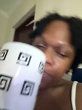 Boneca25 live sex cam