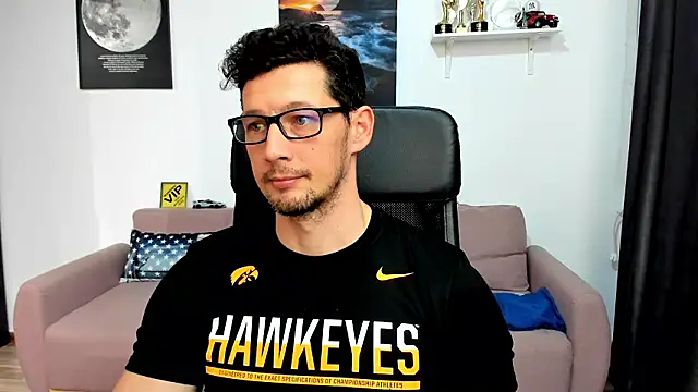 BrutusK08 live sex cam