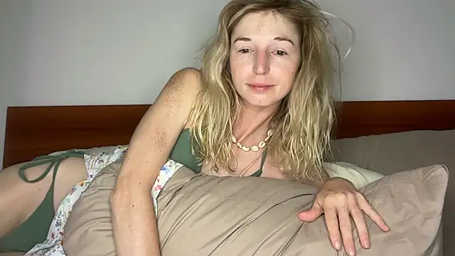 ivankai_'s cam snapshot