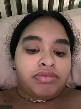 Aloyenita's cam snapshot