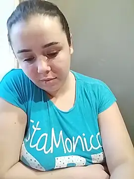 CutieMarine's cam snapshot