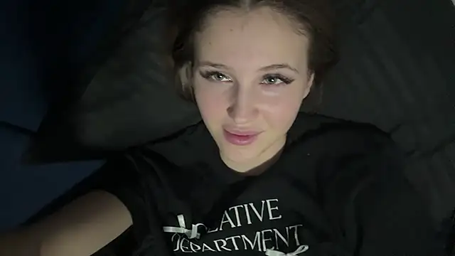 Cutedina's cam snapshot