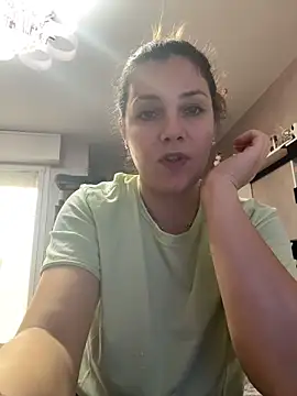 DaisyVibesss's cam snapshot