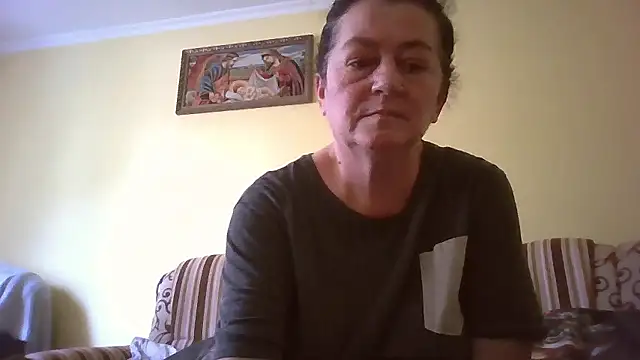 GypsiQueen2's cam snapshot