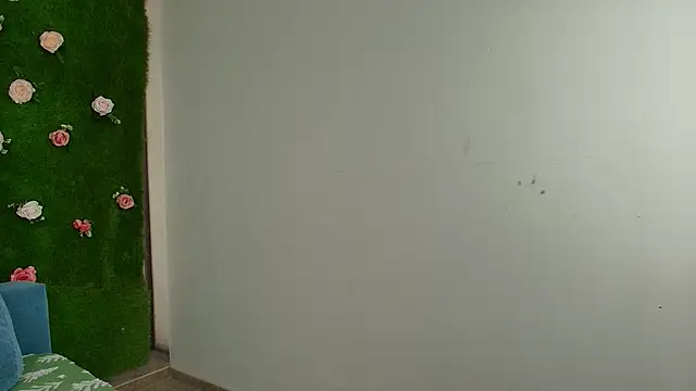 Huge_Titties_ live sex cam