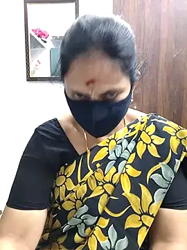 Queen-Neha's cam snapshot