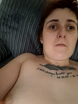 Tiara_XOX live sex cam