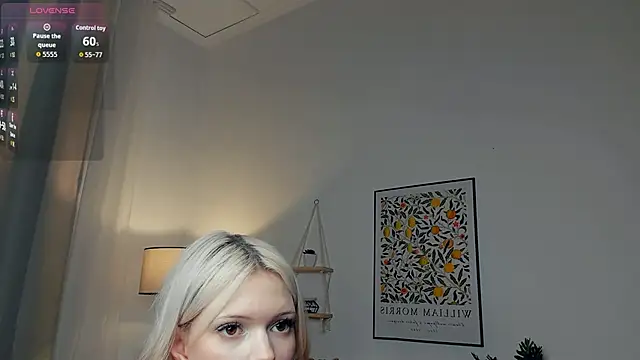 LaureMestler live sex cam