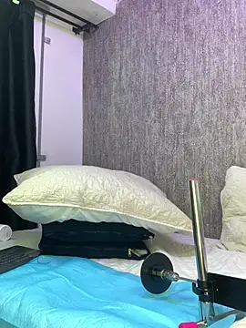 KarinaFlowers_'s cam snapshot