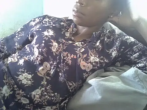 ElianeHot's cam snapshot