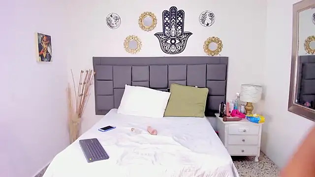 summer_williams18's cam snapshot