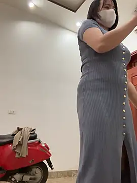 May-Squirt live sex cam