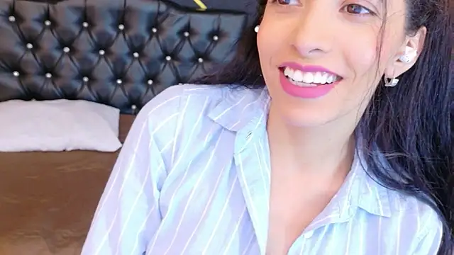 amabel_zambrano's cam snapshot