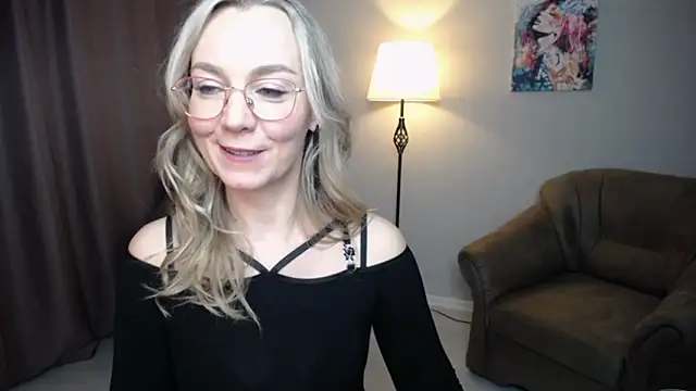 Ava_Elior's cam snapshot