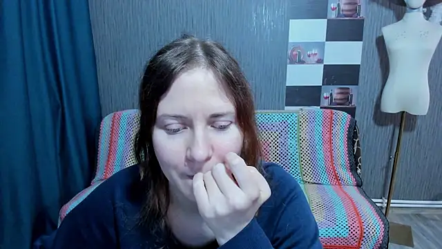 pa1e_pr1ncess's cam snapshot