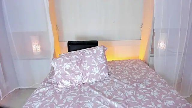 GabbyOwenn's cam snapshot