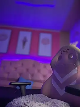 Sasha-18's cam snapshot