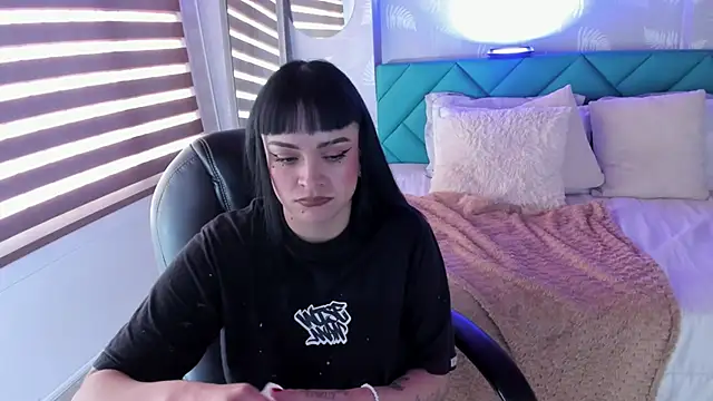 Antonela_vargas's cam snapshot