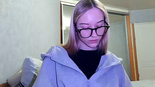 GlidedFill's cam snapshot