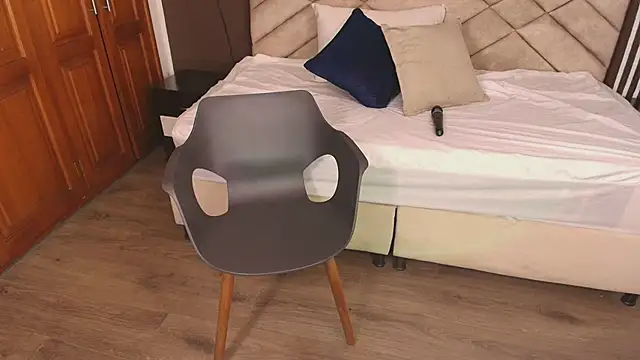 Raquel_jones live sex cam