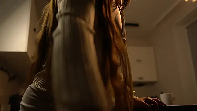 elisa_moon's cam snapshot