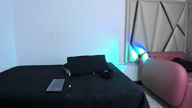 AyshelDoll1's cam snapshot