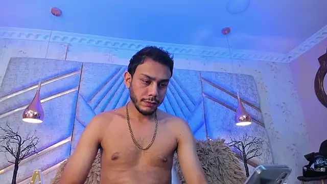 Boss_Domiinator live sex cam