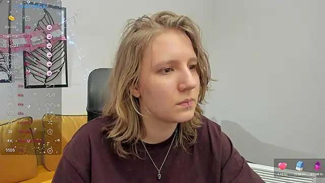 Hailey_Foxy's cam snapshot